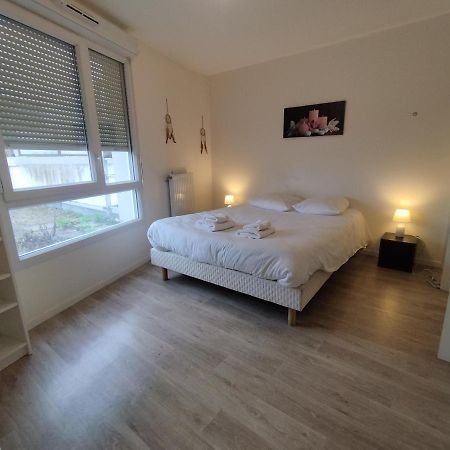 Saint Denis Appartement 2 Chambres Avec Parking Esterno foto